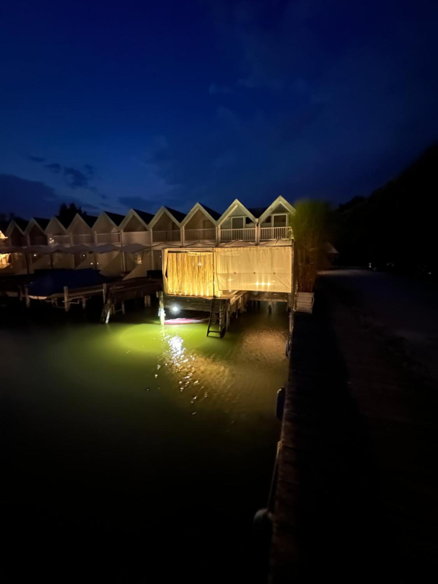 Haus Am See Нойзидл ам Зее Екстериор снимка